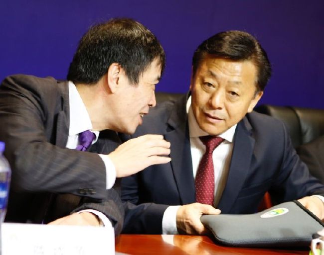 御用造型师谈荷兰弟❤赞达亚婚礼2025-05-12 罗伯特·帕丁森商谈加盟《沙丘3》 或出演重要反派2025-04-09 热门新闻 食物和爱都不可辜负！